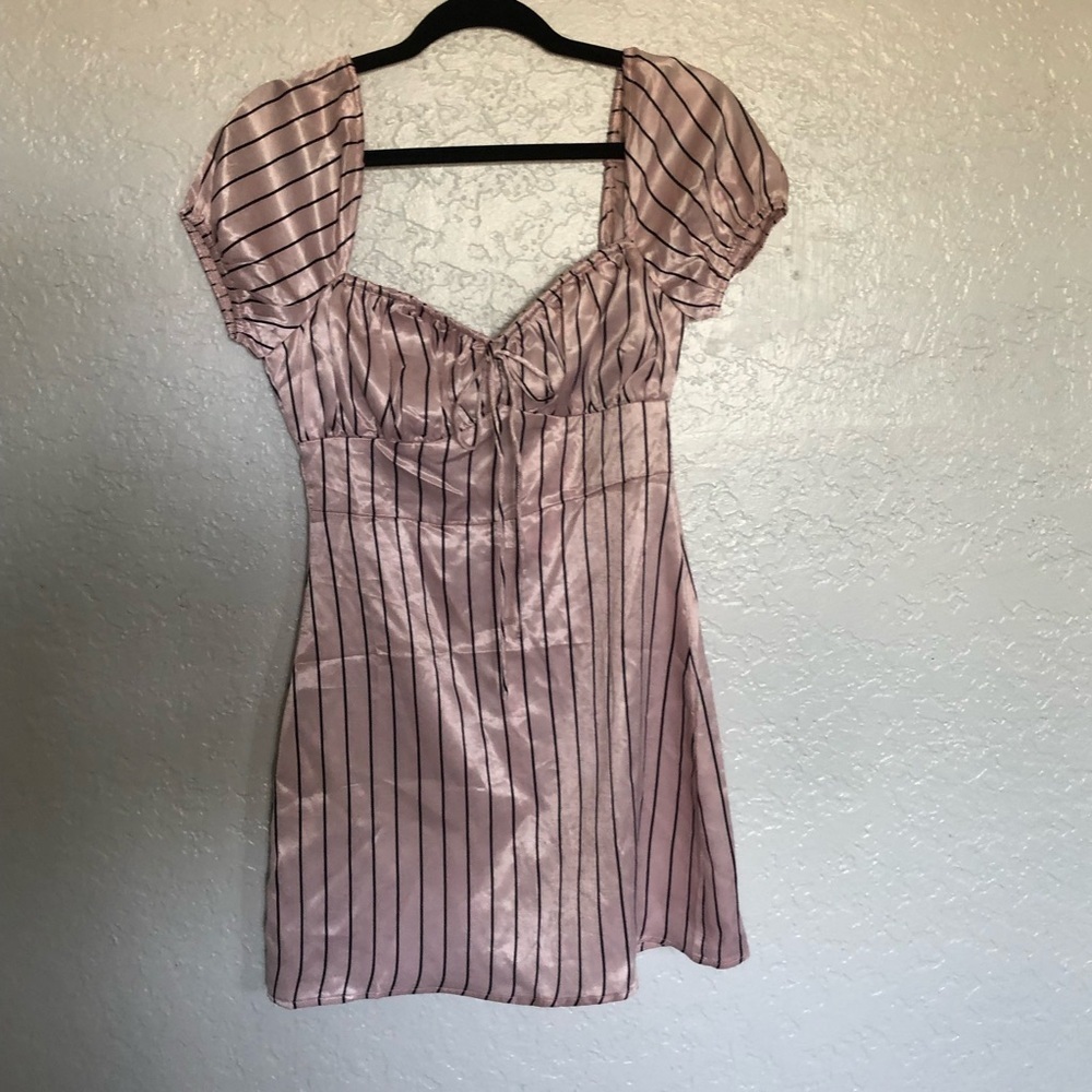 Pink stripe bubble, sweetheart line dress - Picture 7 of 8